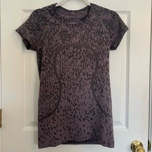 Lululemon Swiftly Tech Tee 2.0 Covered Camo Lunar Rock Graphite Grey